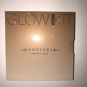 Anastasia Beverly Hills Sundipped Glow Kit